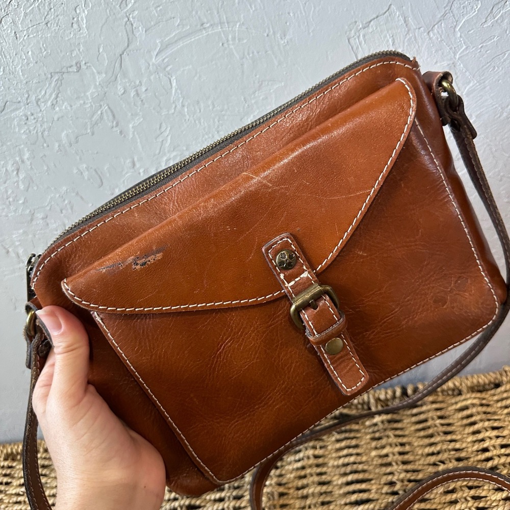 Patricia Nash Brown Leather Crossbody Bag Cognac Small Messenger Pouch - Picture 2 of 8